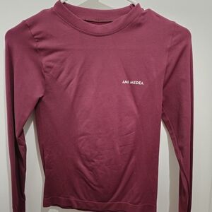 AMI MEDEA Maroon Long Sleeve Tee